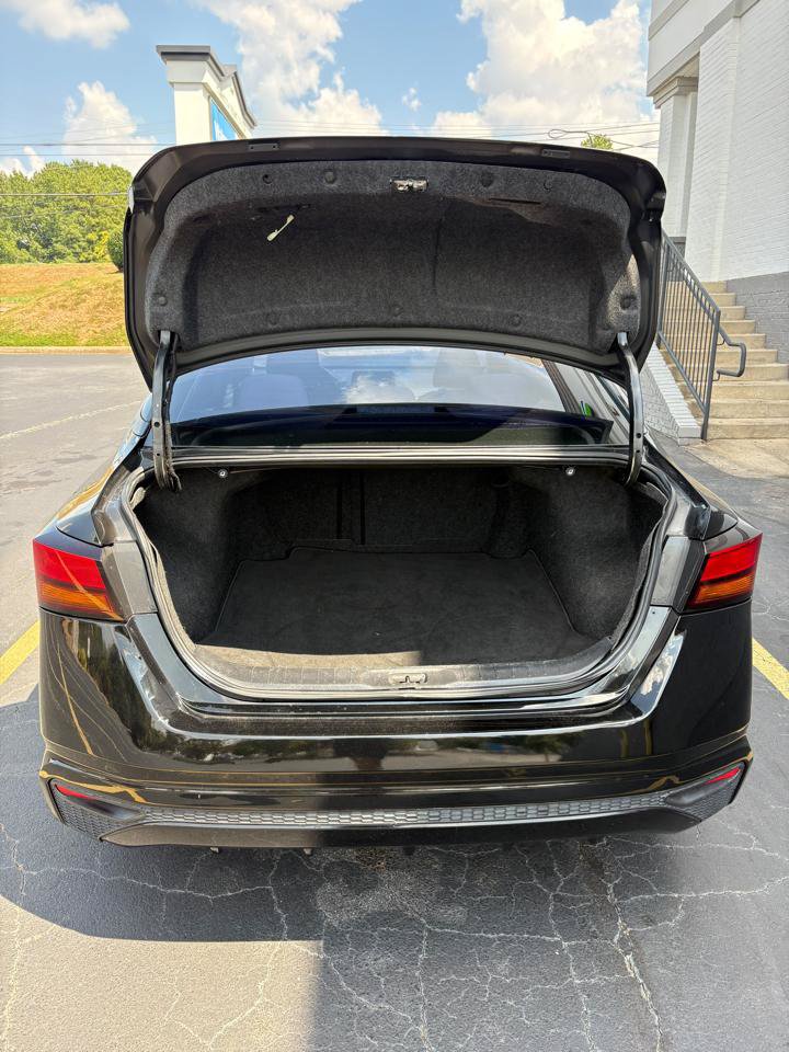 Used 2020 Nissan Altima 2.5 S FWD image 17