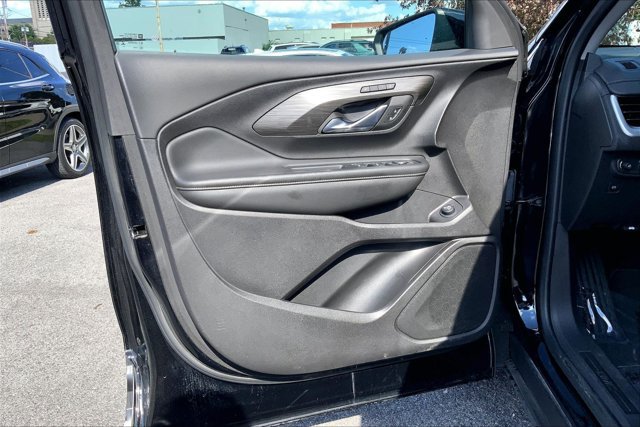 Used 2024 GMC Terrain SLT AWD/4WD image 22