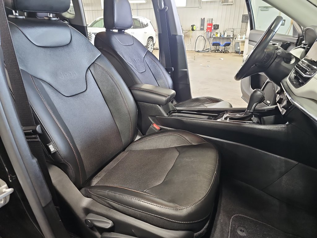 Used 2022 Jeep Compass Limited w/ Sun and Sound Group AWD/4WD image 10