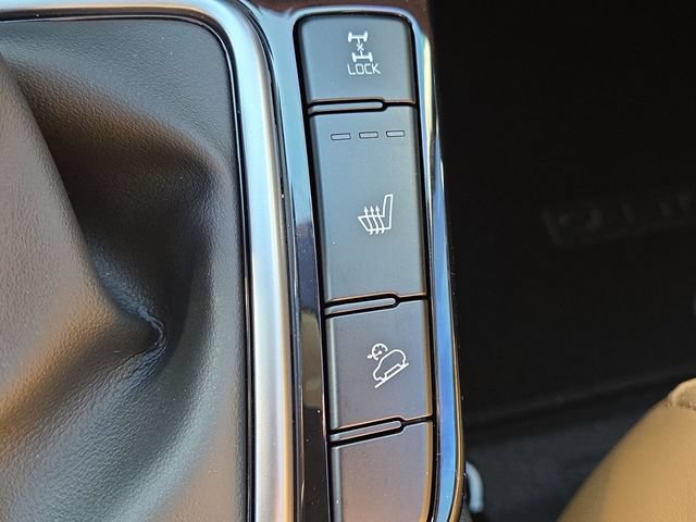 Used 2024 Kia Seltos EX AWD/4WD image 38