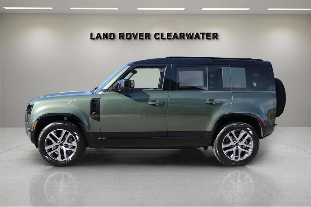 Used 2026 Land Rover Defender 110 X-Dynamic SE AWD/4WD image 2