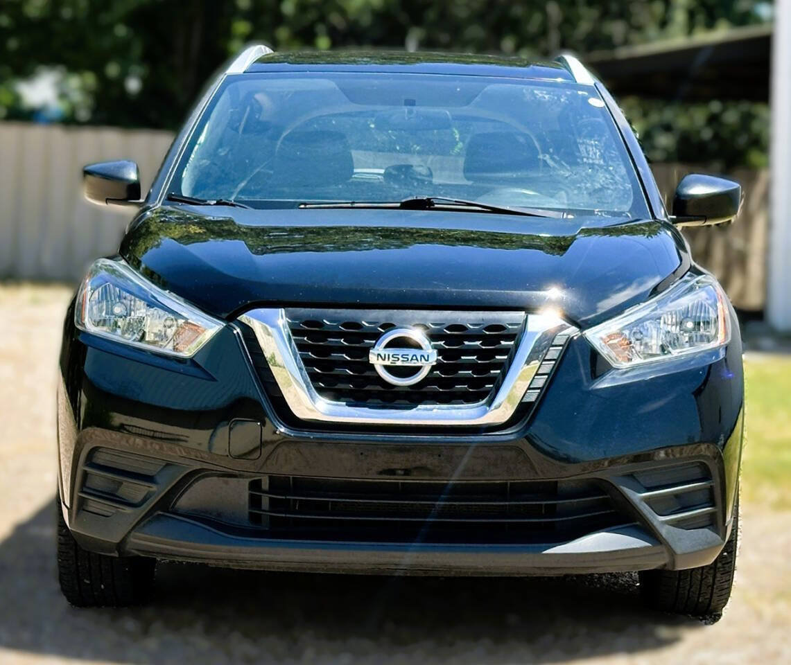 Used 2019 Nissan Kicks S FWD image 8