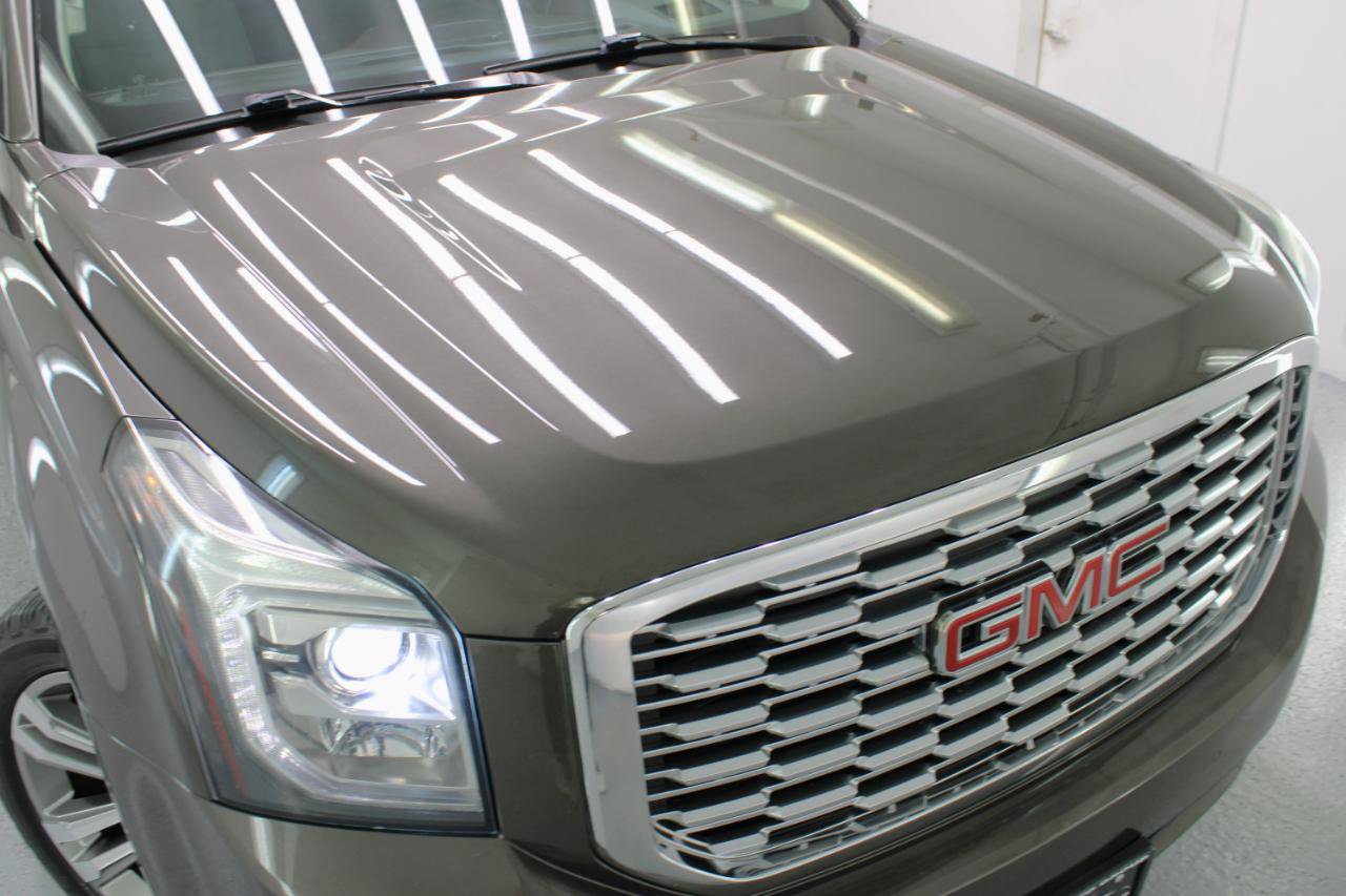 Used 2019 GMC Yukon XL Denali w/ Denali Ultimate Package AWD/4WD image 18