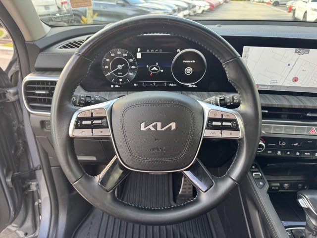 Used 2024 Kia Telluride SX w/ Towing Package image 31