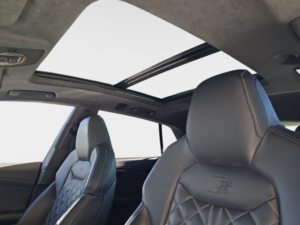Used 2023 Audi SQ8 Prestige AWD/4WD image 33