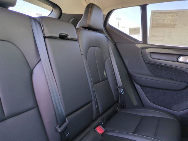 New 2026 Volvo XC40 B5 Ultra w/ Climate Package AWD/4WD image 13