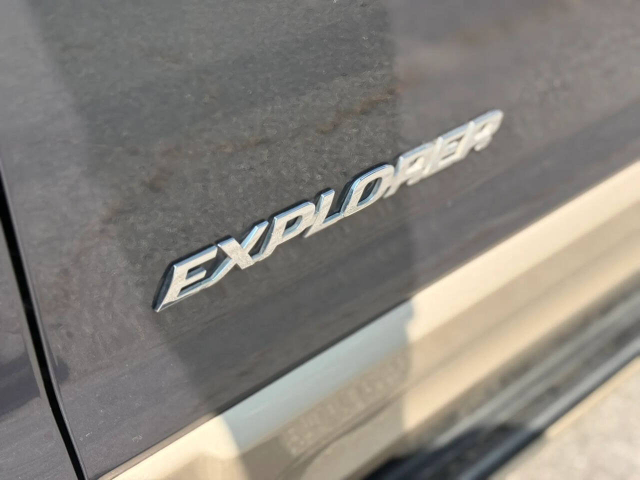 Used 2005 Ford Explorer Eddie Bauer RWD image 20