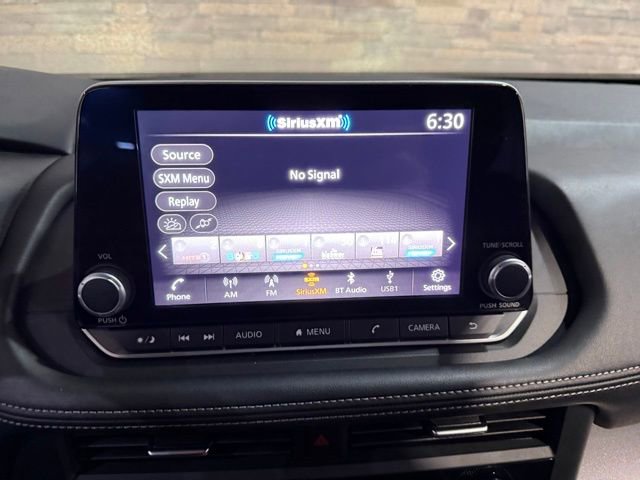 Certified 2025 Nissan Rogue SV image 21