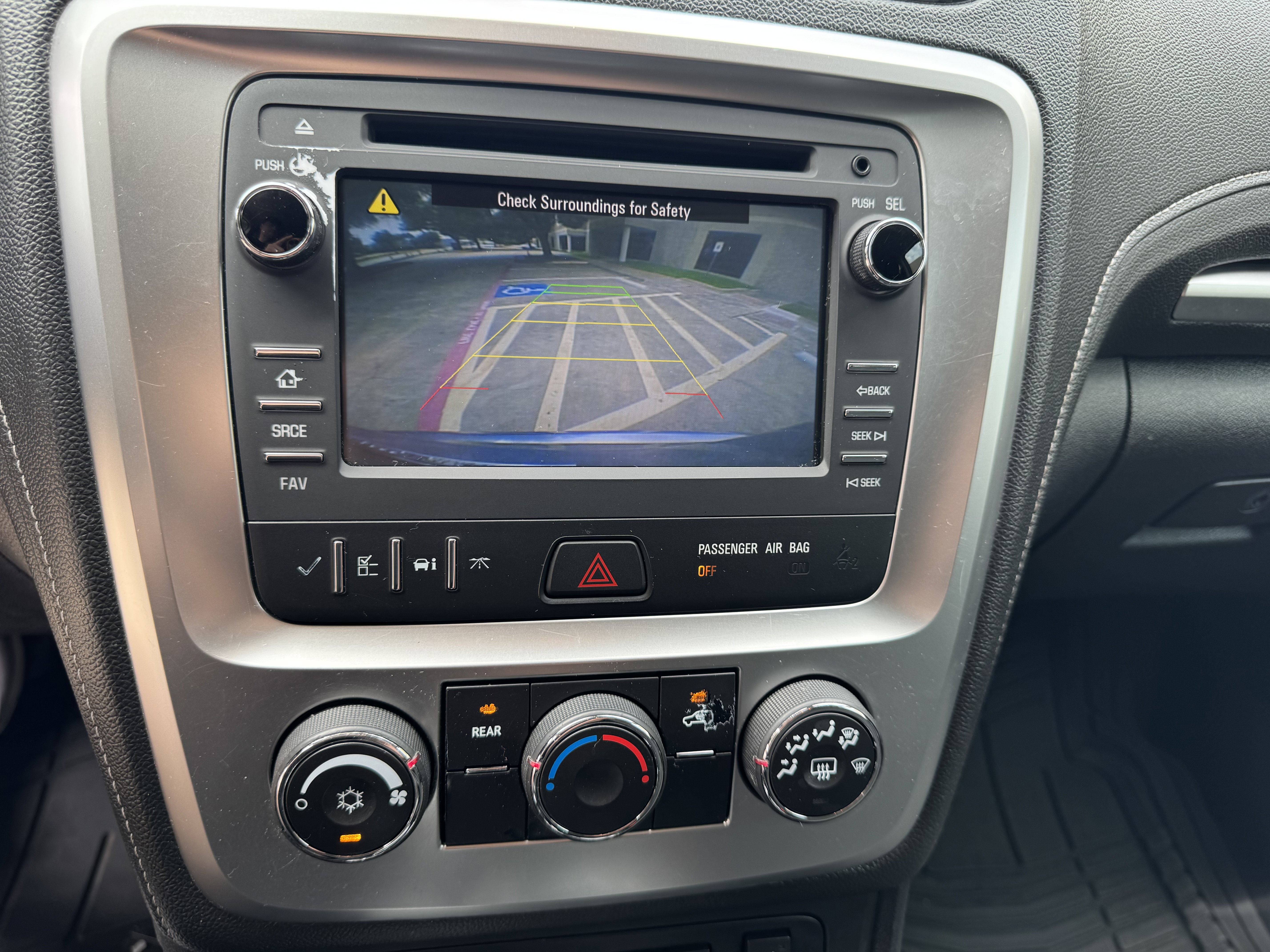 Used 2015 GMC Acadia SLE FWD image 14