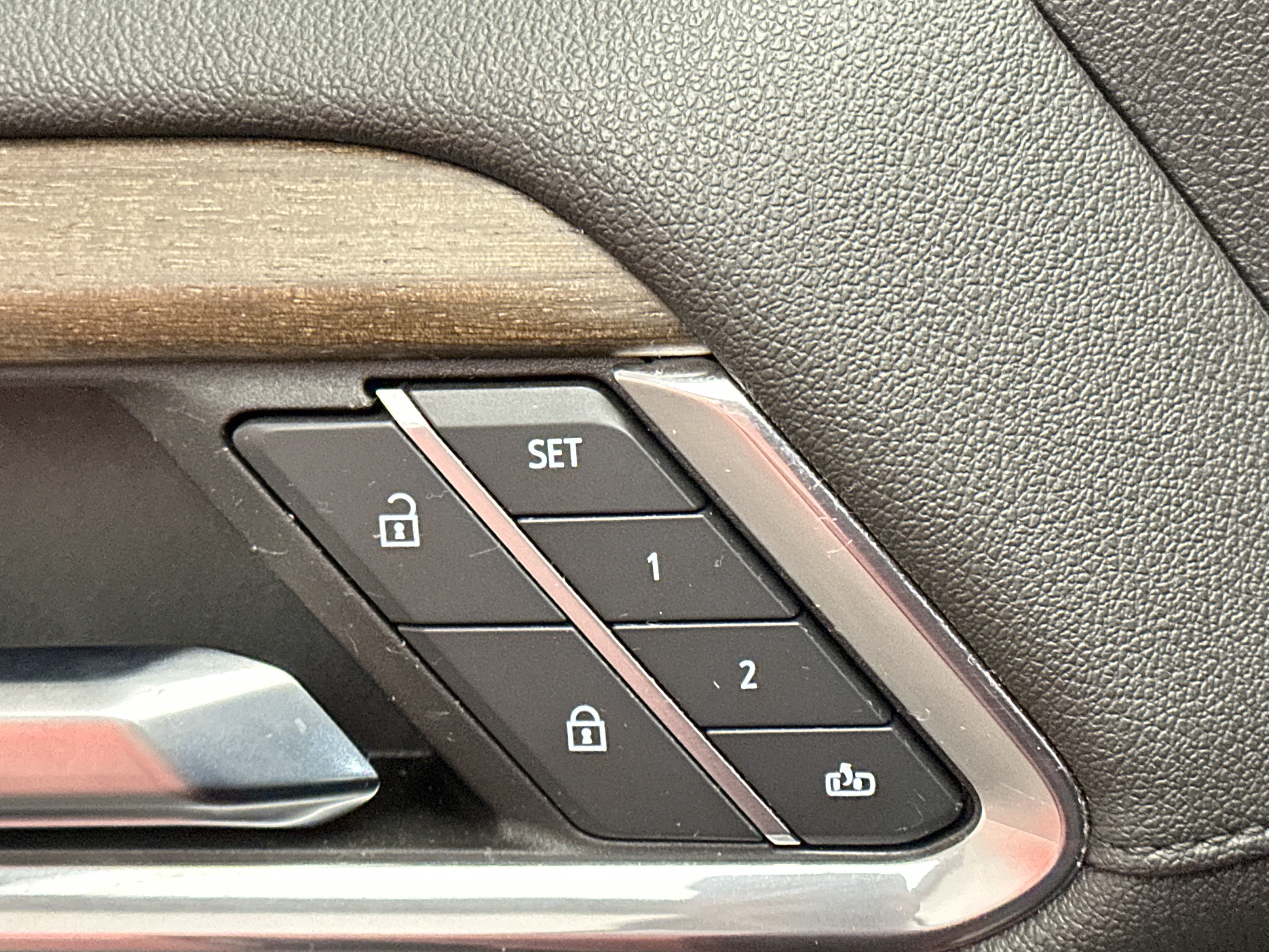 Used 2024 Chevrolet Silverado 2500 High Country w/ Technology Package image 43