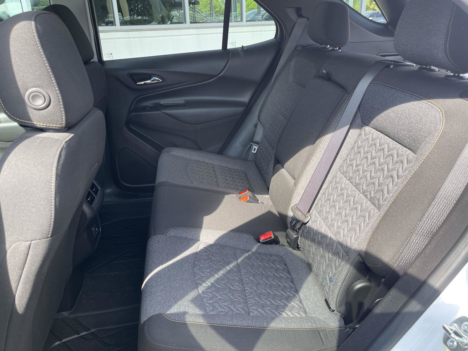 Used 2024 Chevrolet Equinox LT w/ LPO, Floor Liner Package FWD image 35