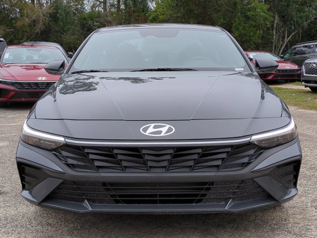 New 2026 Hyundai Elantra Sport FWD image 9