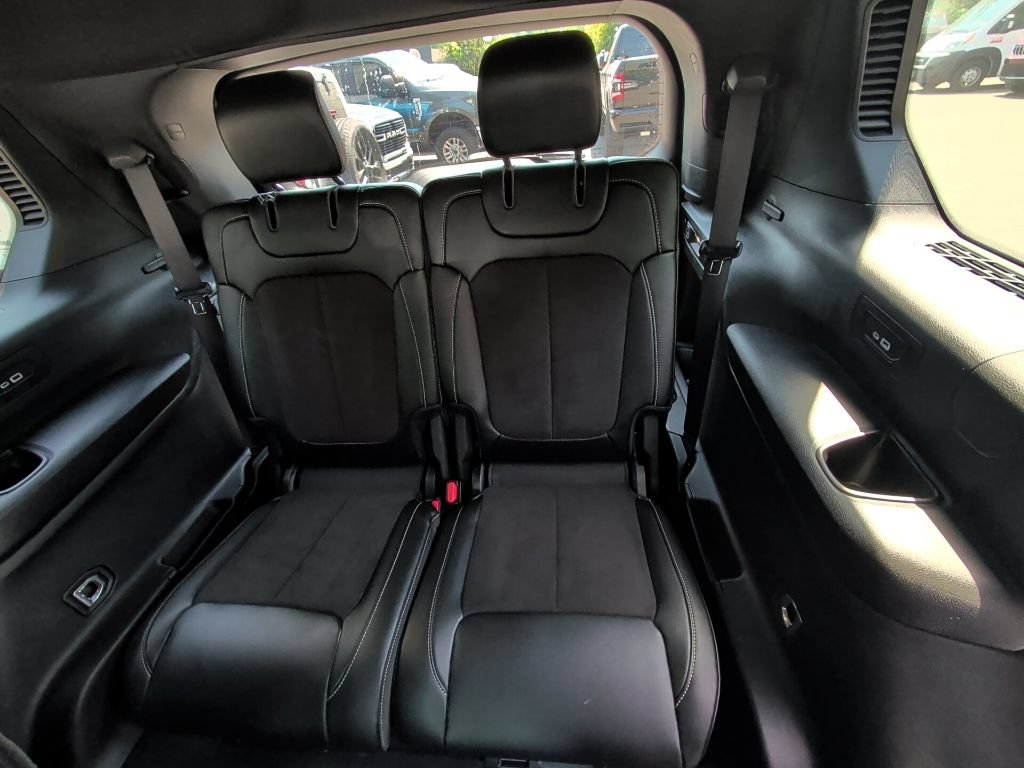 Used 2023 Jeep Grand Cherokee L Laredo AWD/4WD image 13