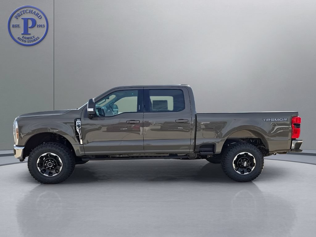 New 2026 Ford F250 XLT w/ XLT Premium Package AWD/4WD image 4