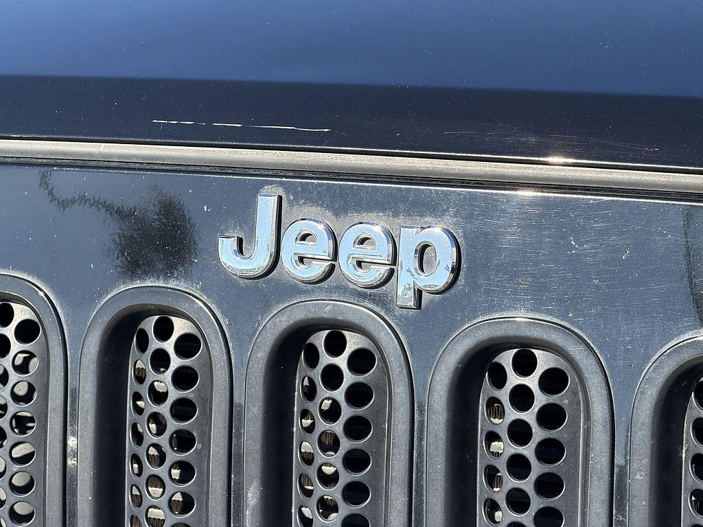 Used 2015 Jeep Wrangler Sport AWD/4WD image 27