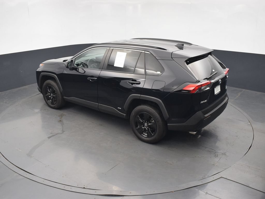 Used 2022 Toyota RAV4 LE AWD/4WD image 40