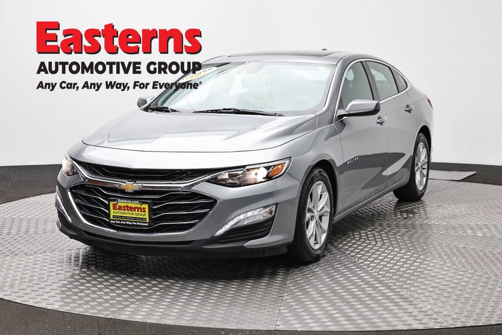Used 2024 Chevrolet Malibu LT FWD image 1