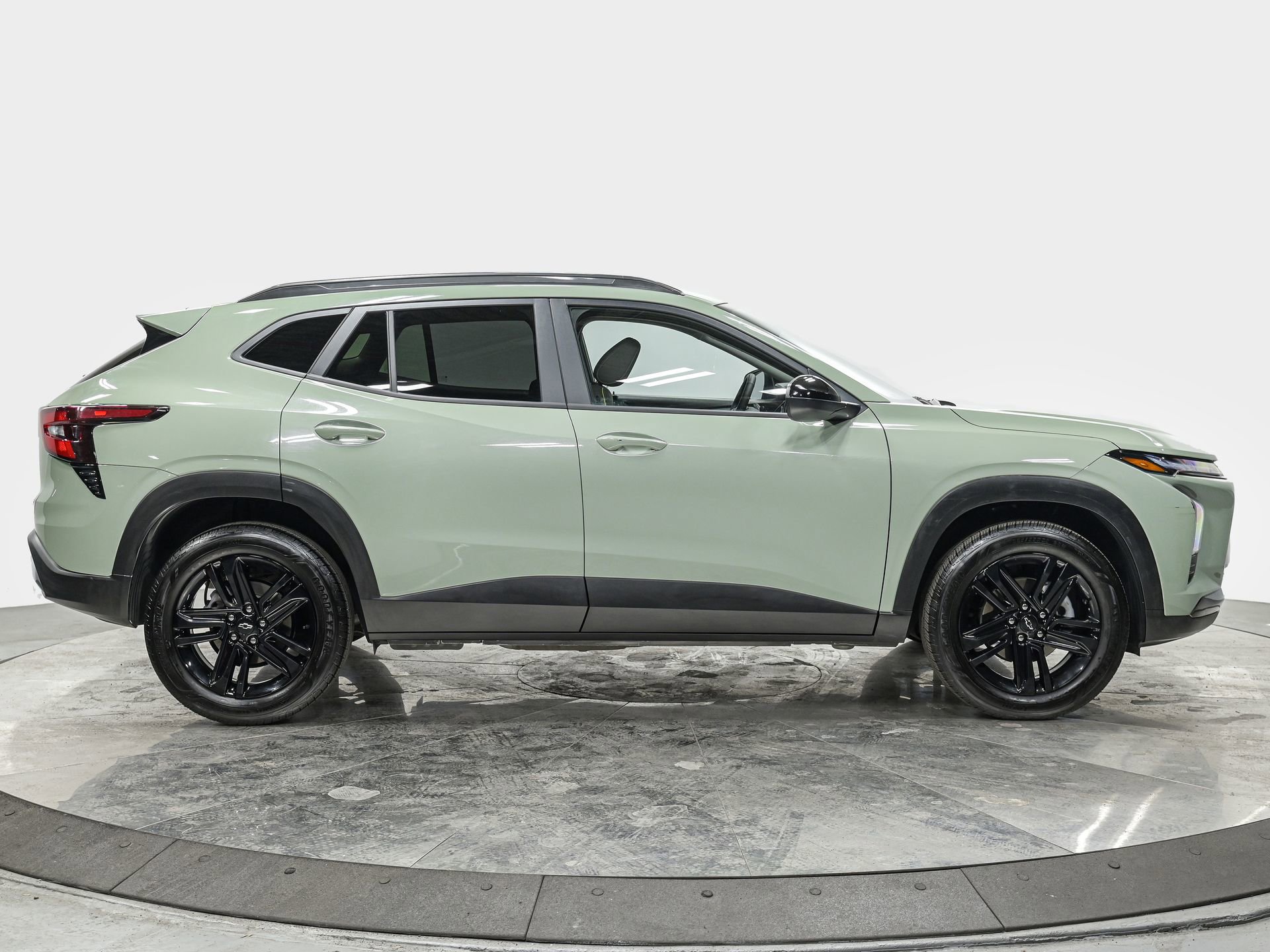 Used 2026 Chevrolet Trax ACTIV w/ Driver Confidence Package image 8