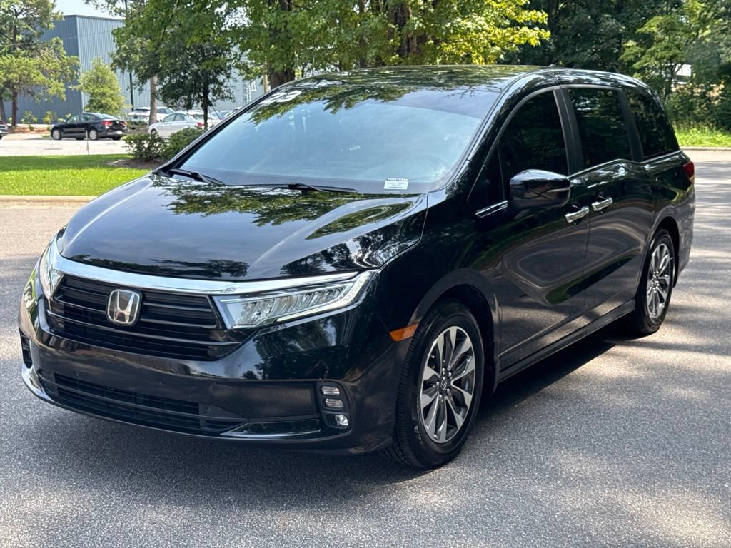 Used 2023 Honda Odyssey EX-L image 3
