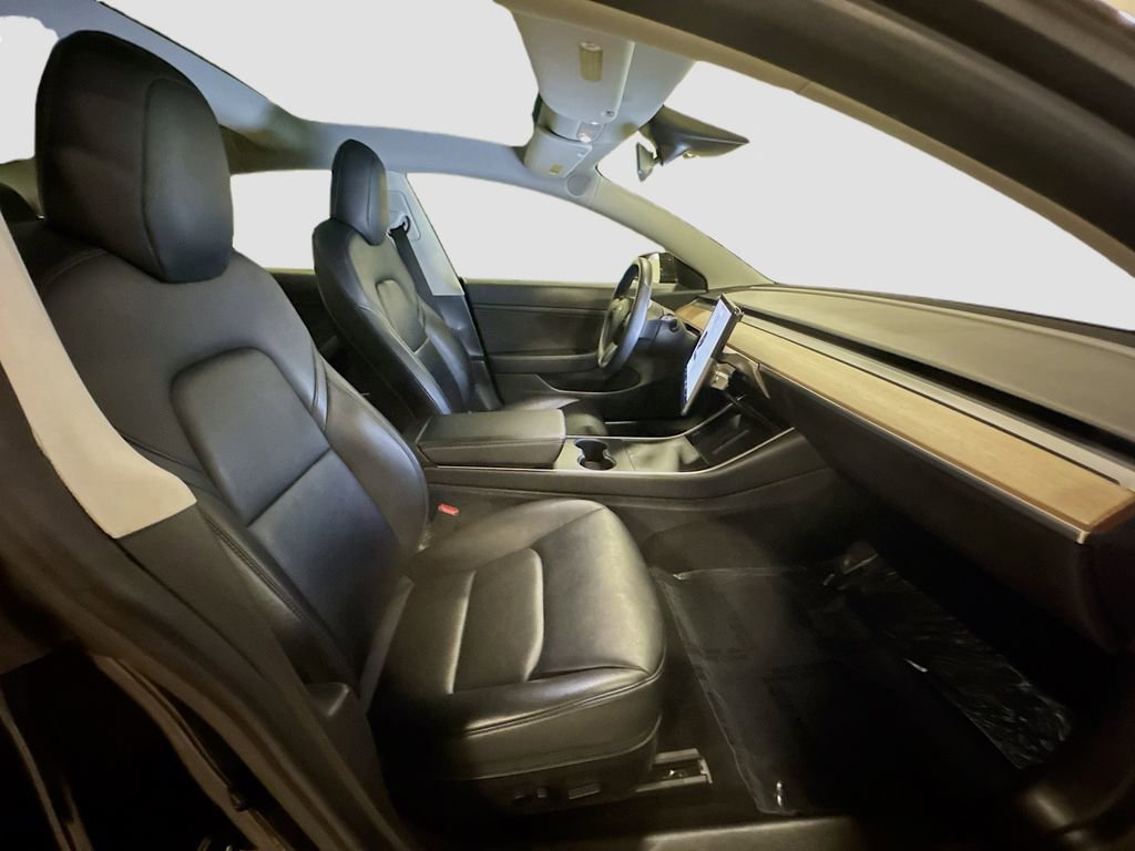 Used 2020 Tesla Model 3 Standard Range Plus image 37