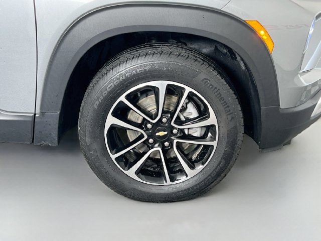 Used 2024 Chevrolet TrailBlazer LT AWD/4WD image 34