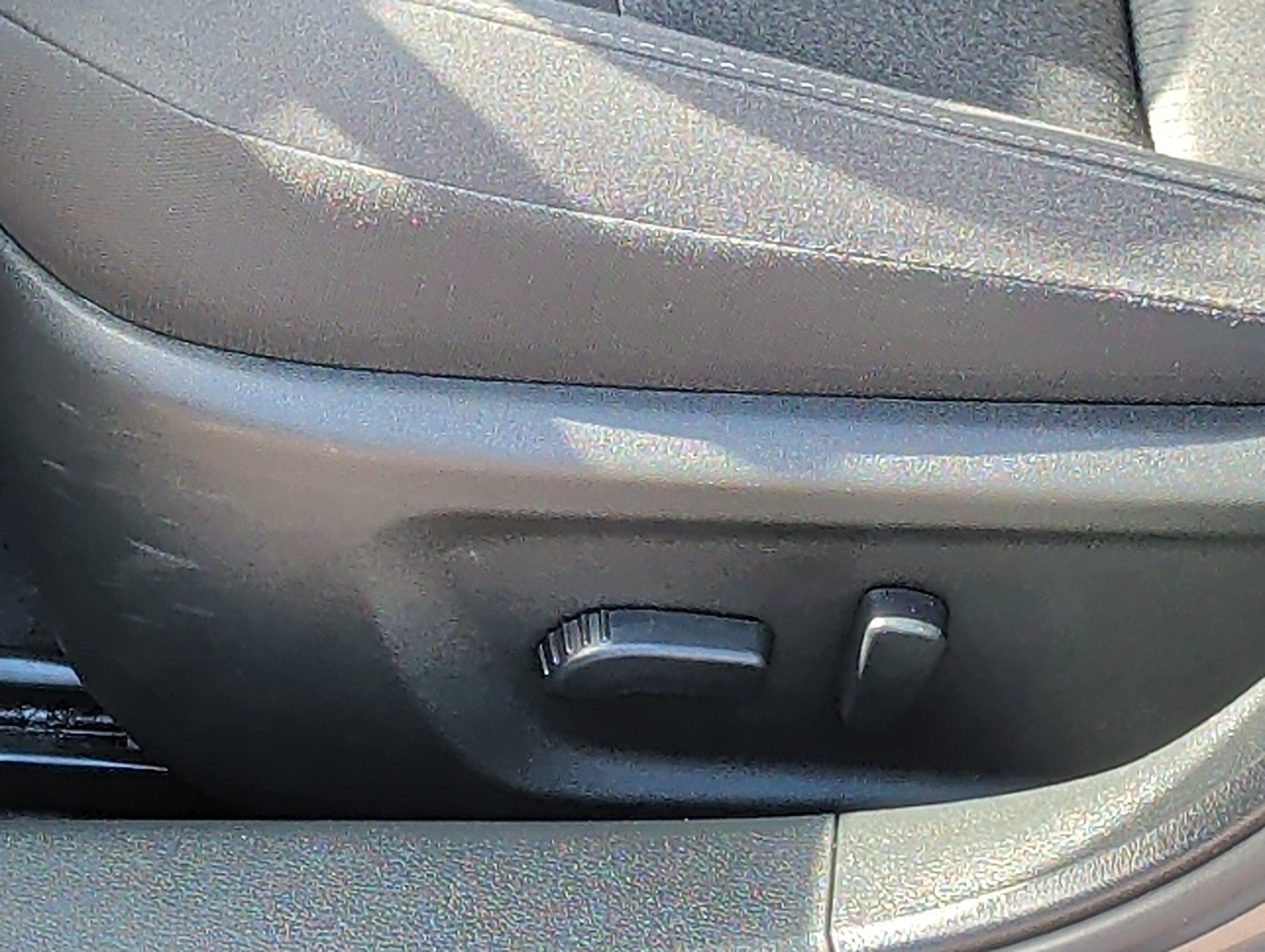 Used 2025 Nissan Altima 2.5 SV FWD image 19