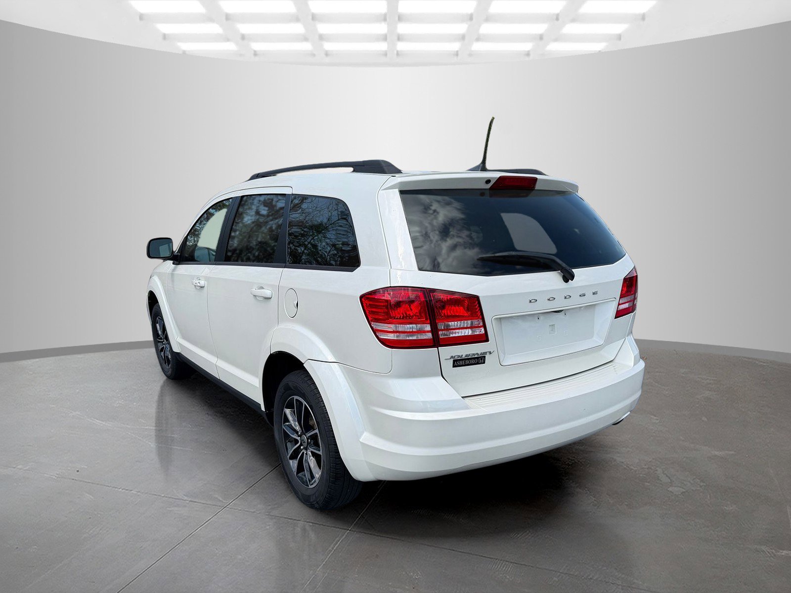 Used 2018 Dodge Journey SE w/ Connectivity Group image 4