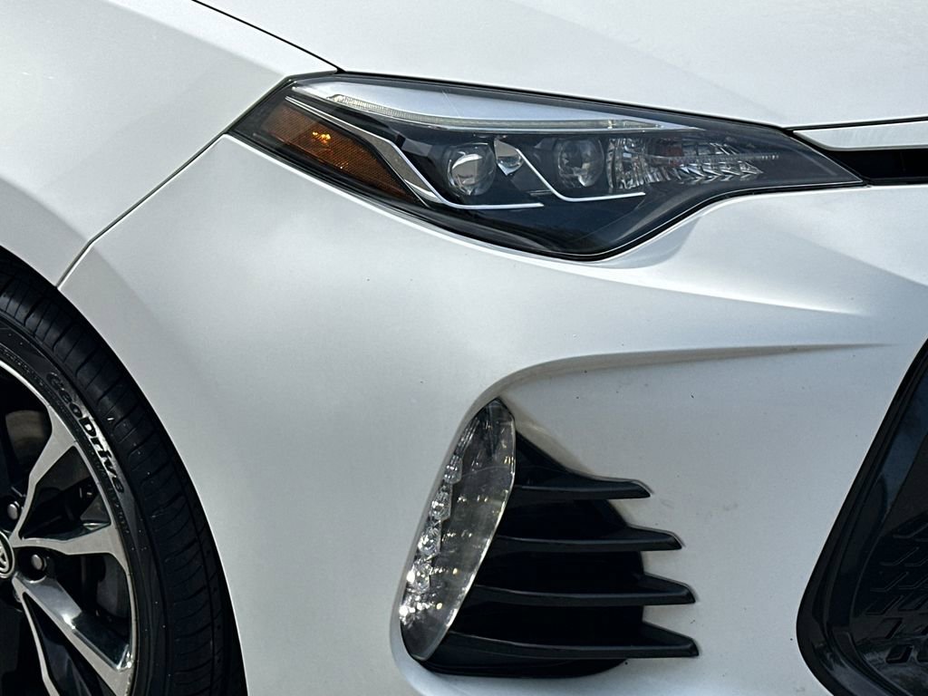 Used 2018 Toyota Corolla SE image 6