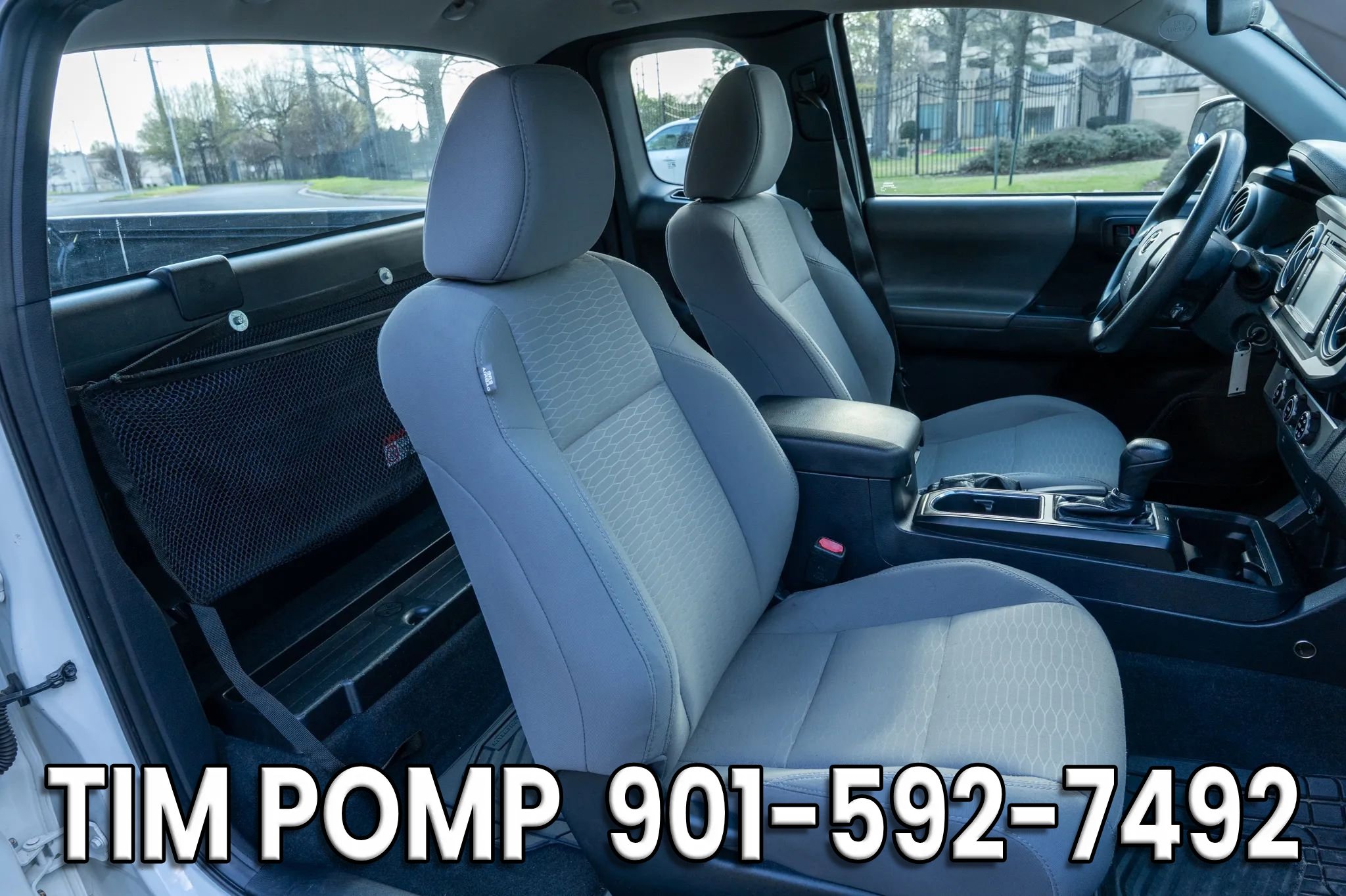 Used 2017 Toyota Tacoma SR image 14