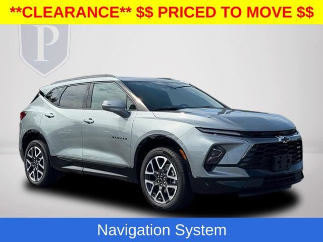 Certified 2025 Chevrolet Blazer RS FWD image 2