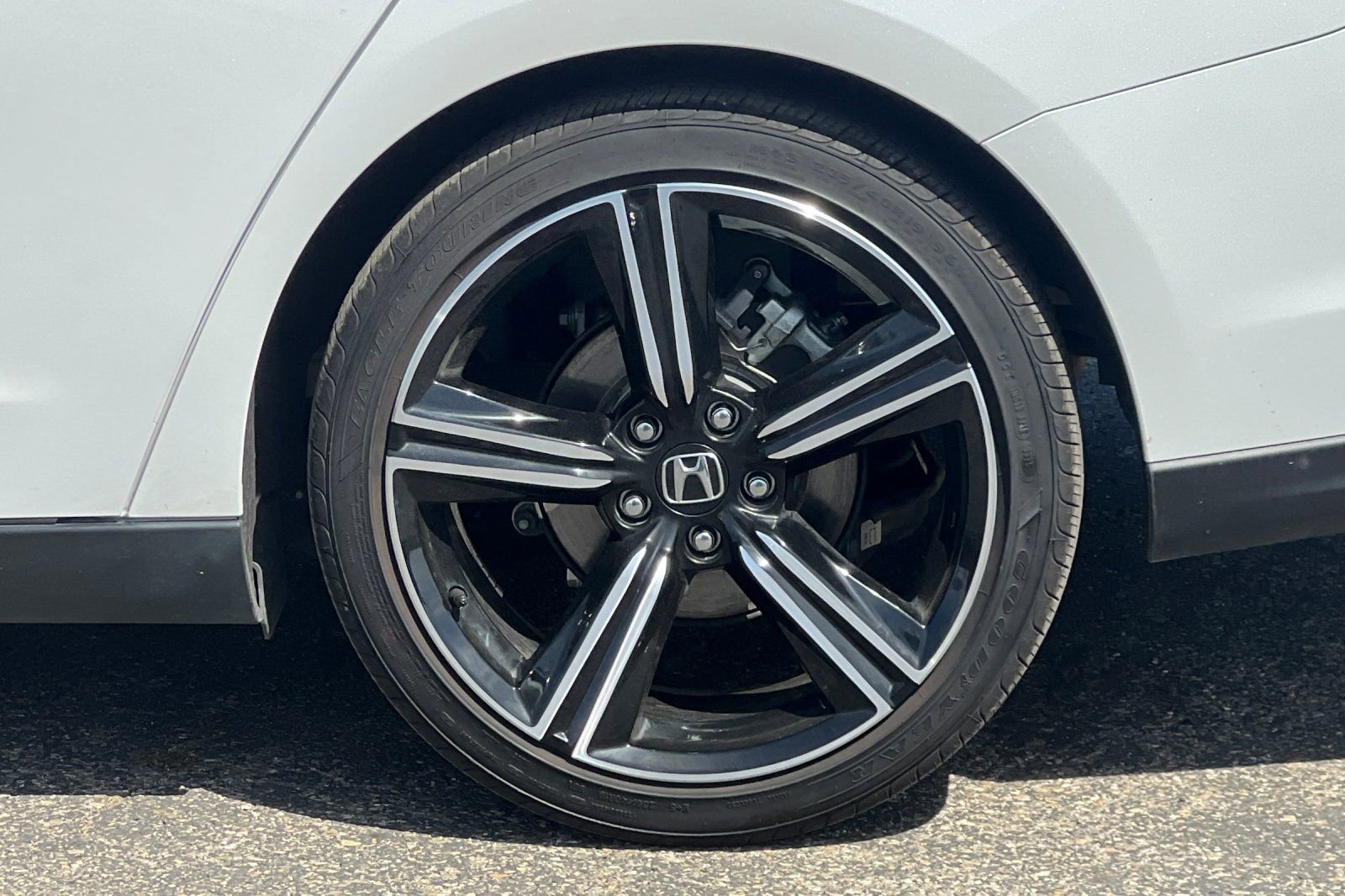 Used 2025 Honda Accord Sport image 30