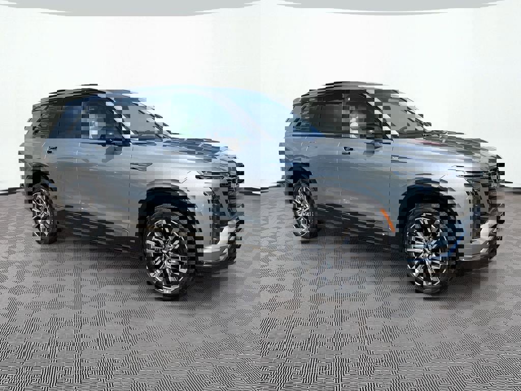 New 2026 Cadillac Vistiq Sport w/ LPO, Floor Liner Package image 3