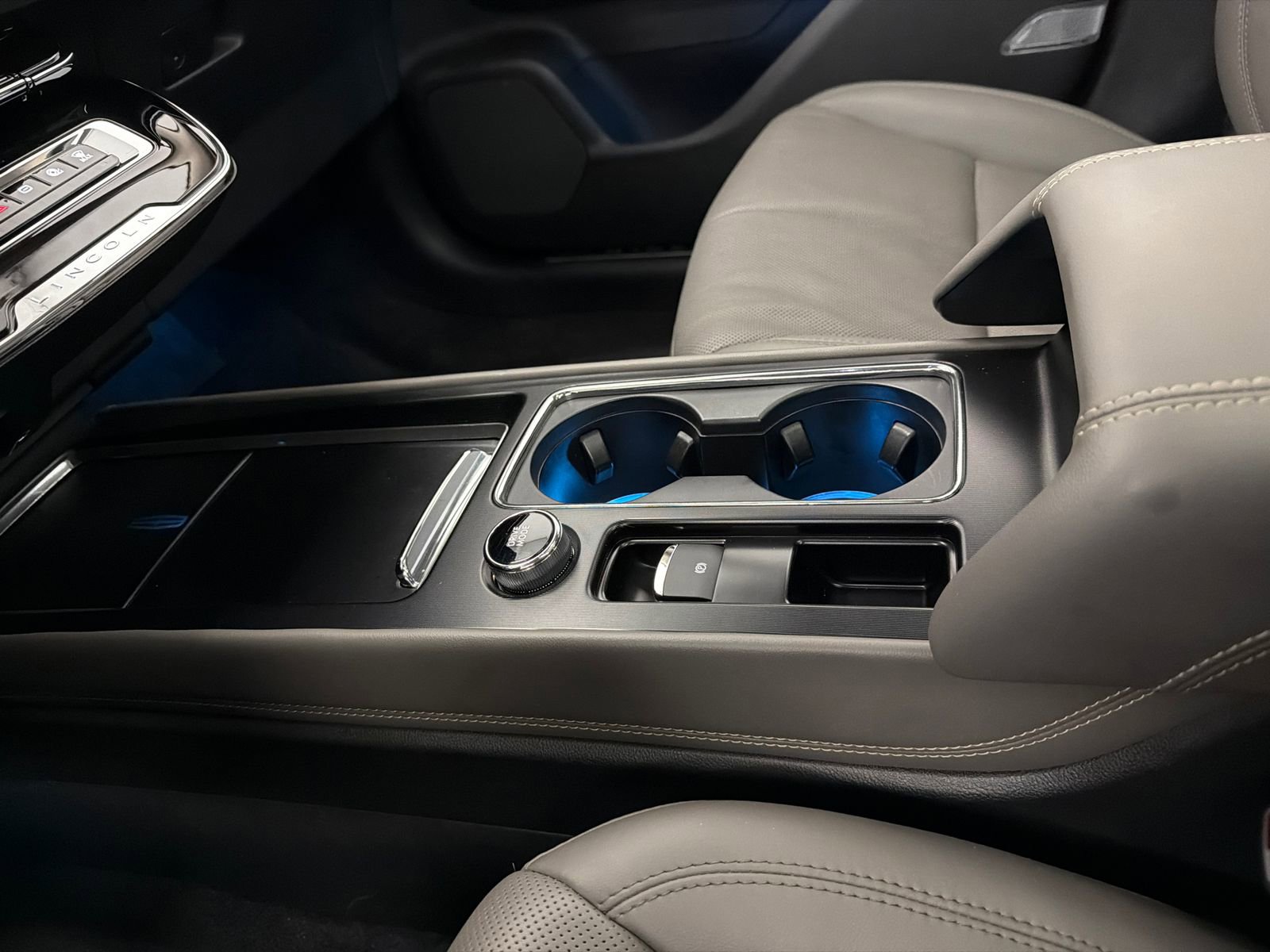 Certified 2024 Lincoln Corsair Grand Touring w/ Equipment Group 302A image 32