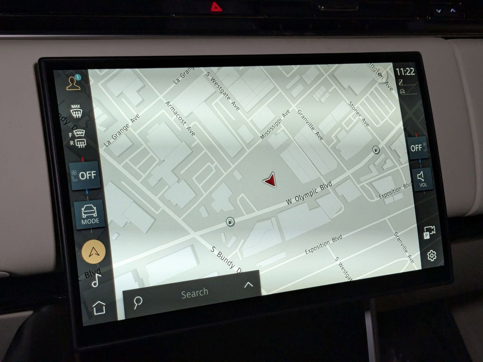 New 2025 Land Rover Range Rover SE image 14