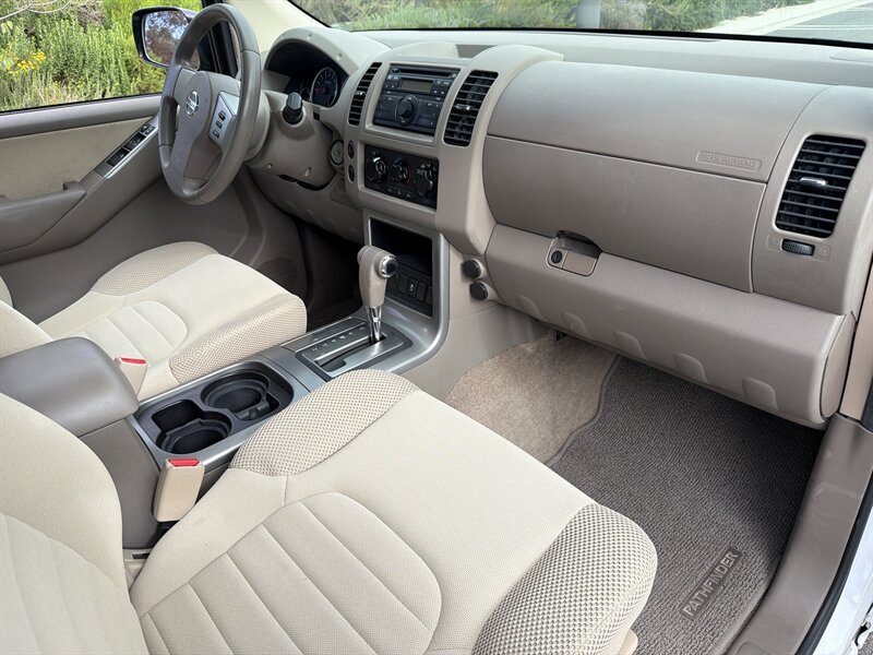 Used 2012 Nissan Pathfinder S RWD image 13