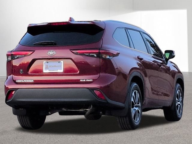 Certified 2026 Toyota Highlander XLE image 5