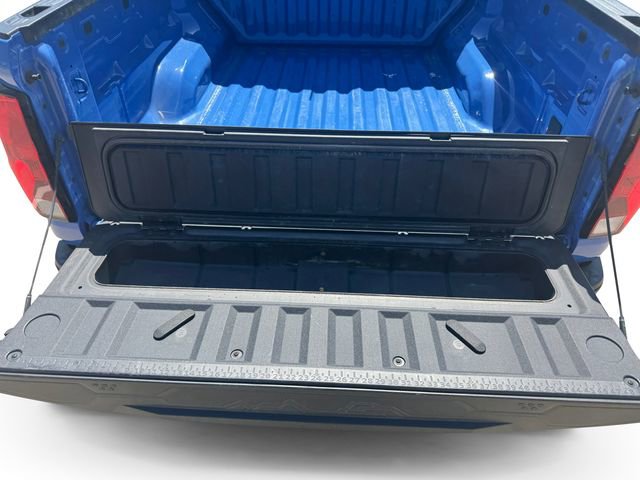 Used 2025 Chevrolet Colorado Trail Boss image 17