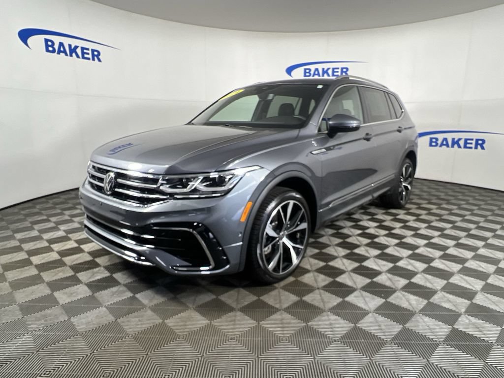 Used 2024 Volkswagen Tiguan SEL R-Line AWD/4WD image 5
