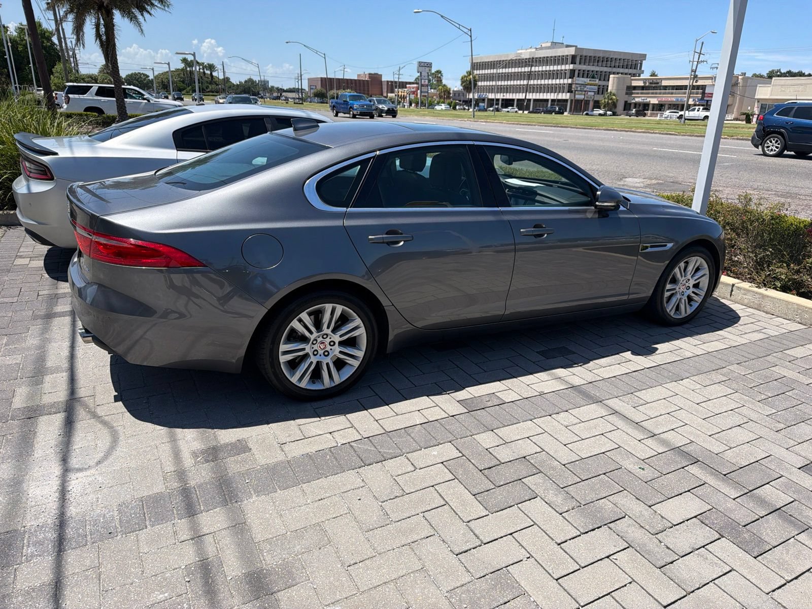 Used 2017 Jaguar XF Premium