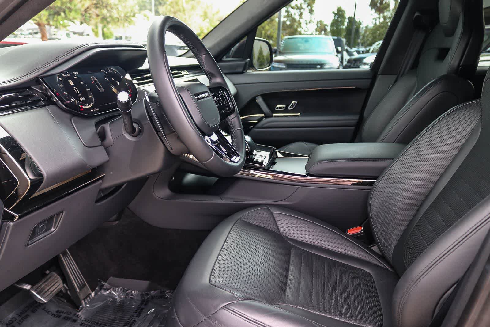 Used 2024 Land Rover Range Rover Sport AWD/4WD image 17