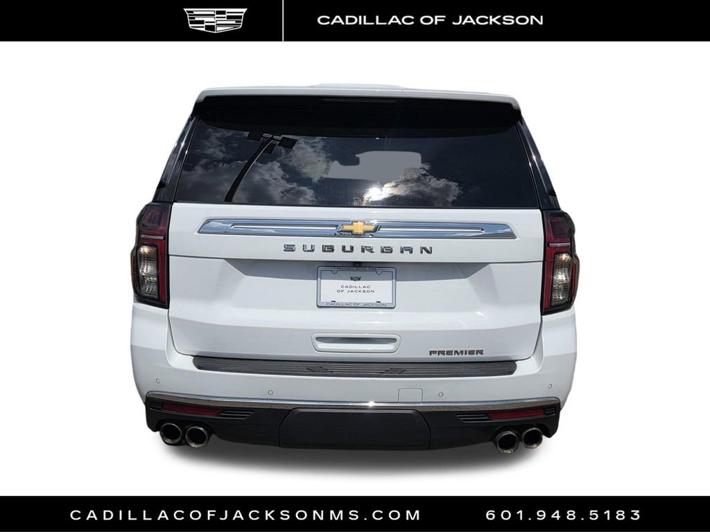 Used 2023 Chevrolet Suburban Premier image 6