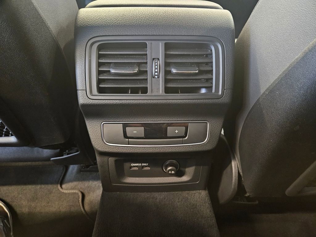 Used 2023 Audi Q5 2.0T Premium Plus image 23