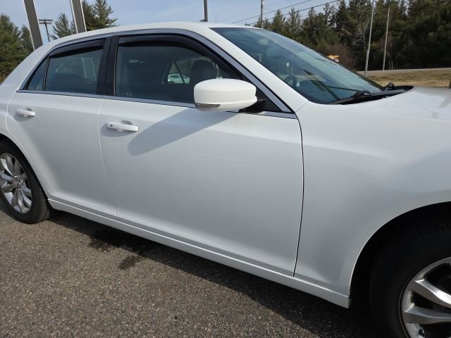 Used 2021 Chrysler 300 Touring L image 23