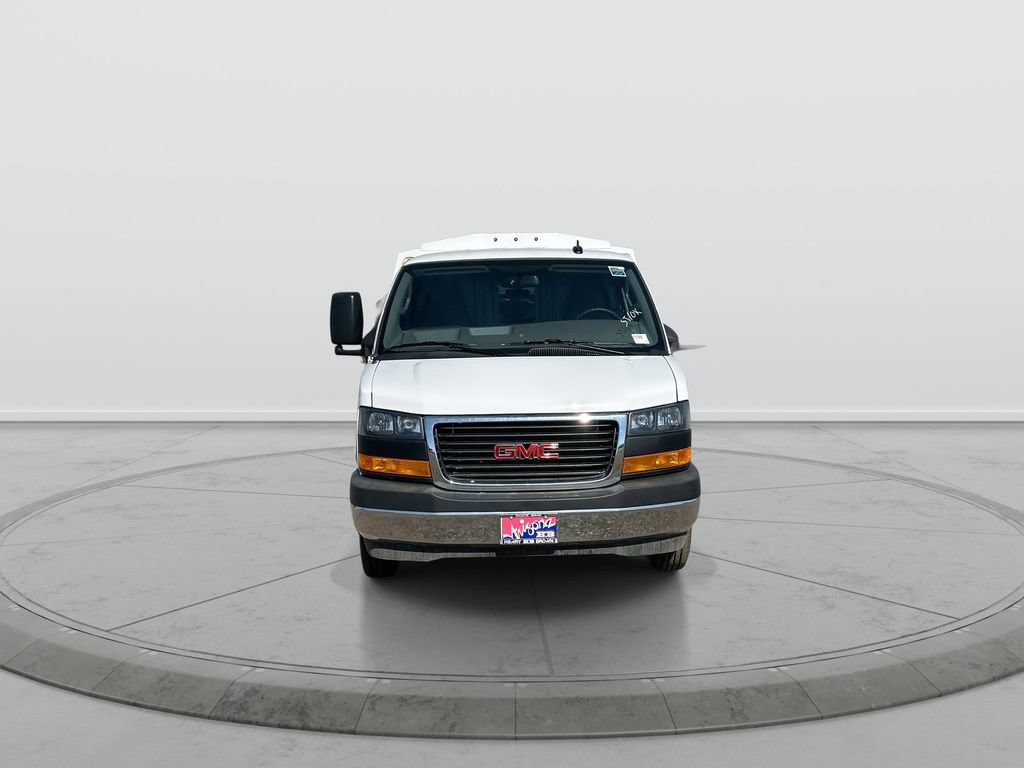 New 2025 GMC Savana 3500 w/ Power Convenience Package RWD image 3