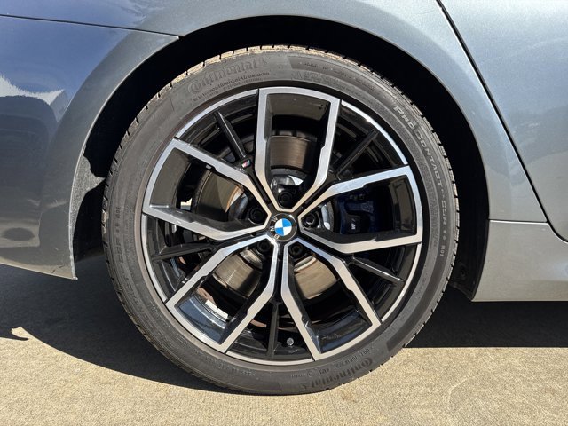 Certified 2022 BMW 540i xDrive w/ M Sport Package image 28