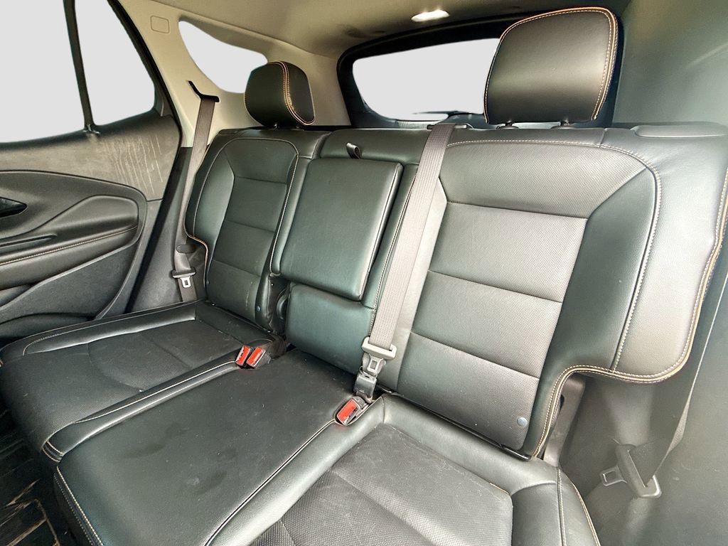 Used 2022 GMC Terrain AT4 image 22