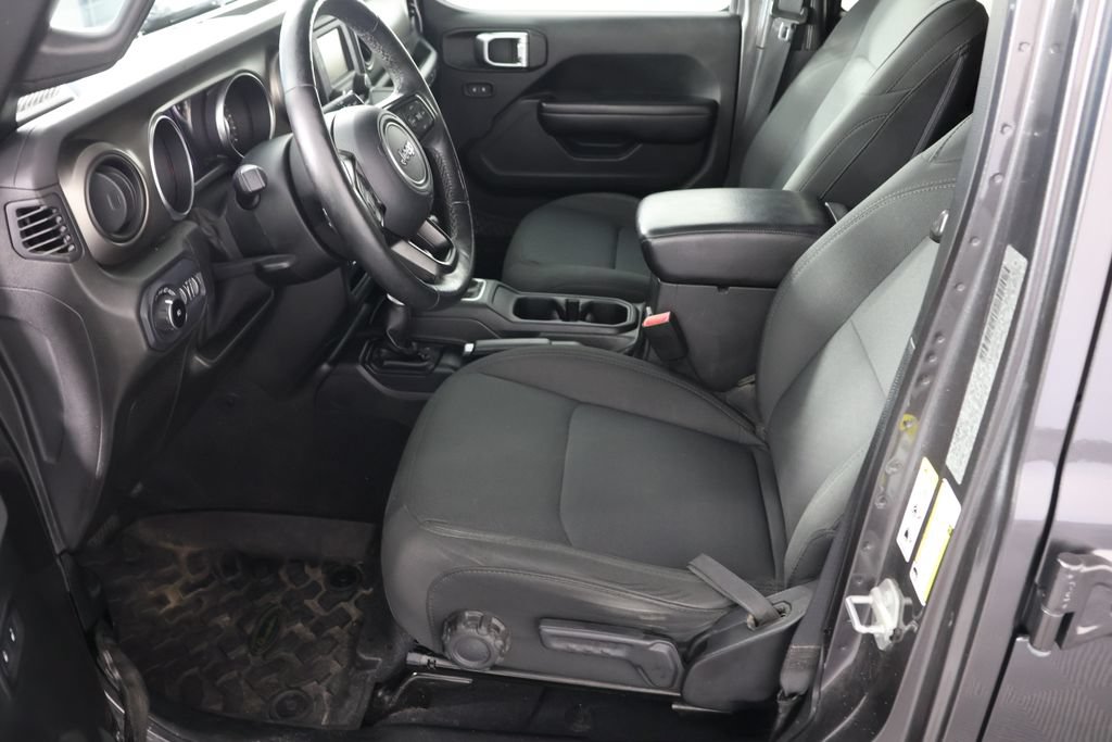 Used 2018 Jeep Wrangler Unlimited Sport S AWD/4WD image 18