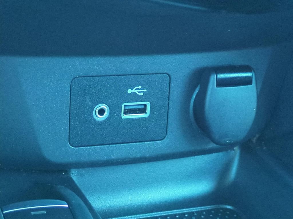 Certified 2020 Nissan Rogue SV w/ Premium Package FWD image 15