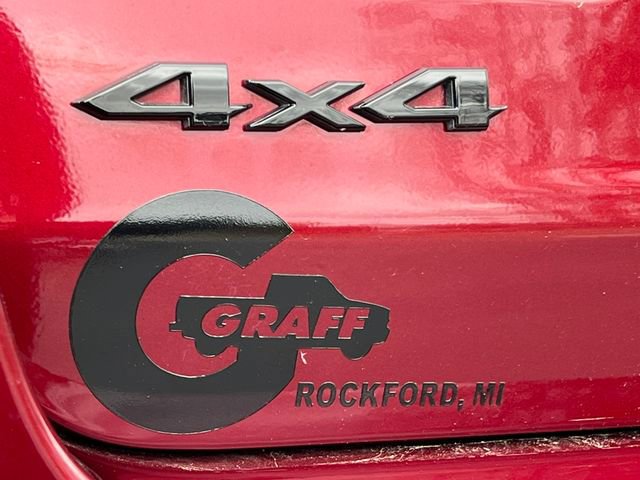 Used 2024 Jeep Grand Cherokee Altitude image 2