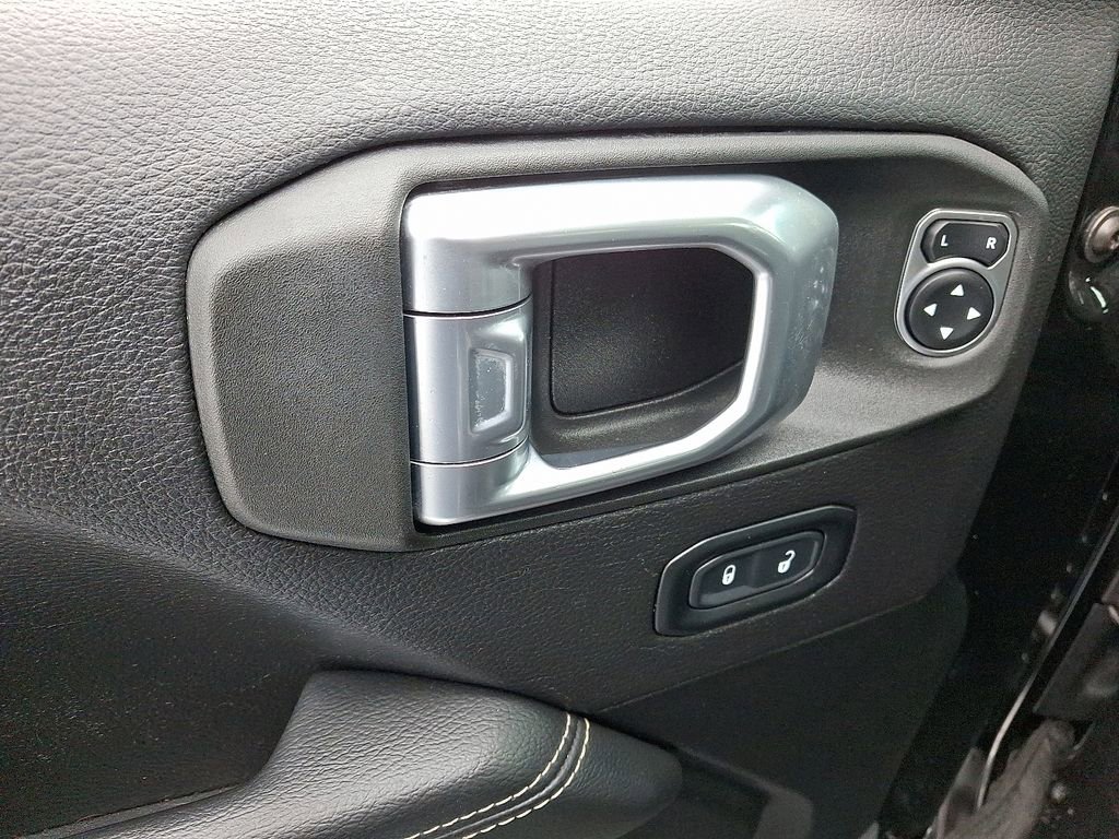 Used 2022 Jeep Wrangler Unlimited Sahara w/ LED Lighting Group image 13